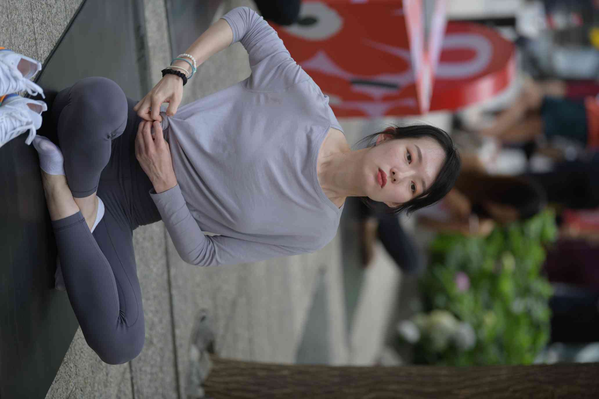 图片[4]-做瑜伽的小女人【75P】04023-佳丽图库