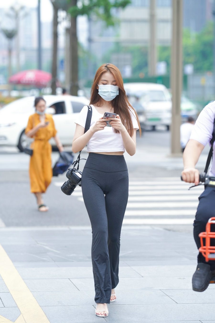 图片[3]-玩单反机的瑜伽裤女孩  J1270 498P5V-28.6GB-佳丽图库