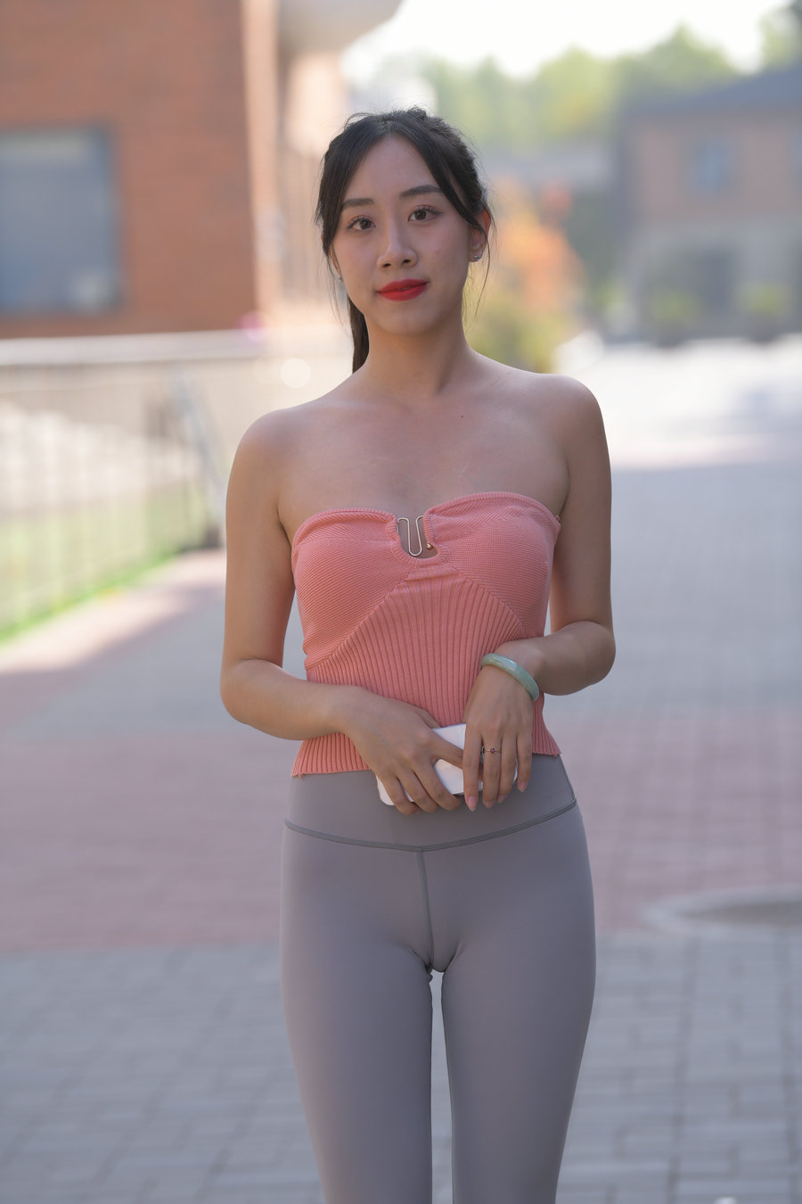 灰色瑜伽裤女孩J4905 522P1V-25.8GB-佳丽图库