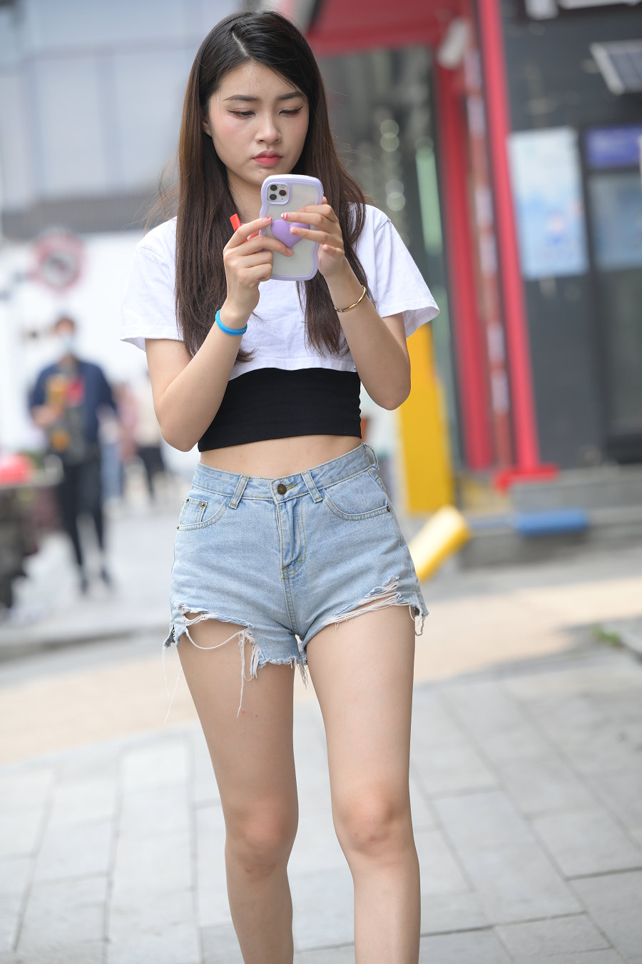 J3175 828P-14.8GB-佳丽图库