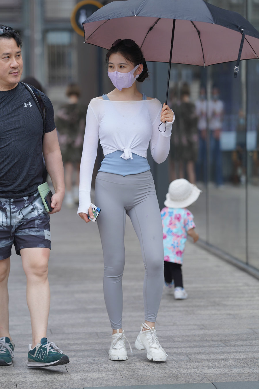 街拍逛街的瑜伽裤小女人  J2874 36P-469MB-佳丽图库
