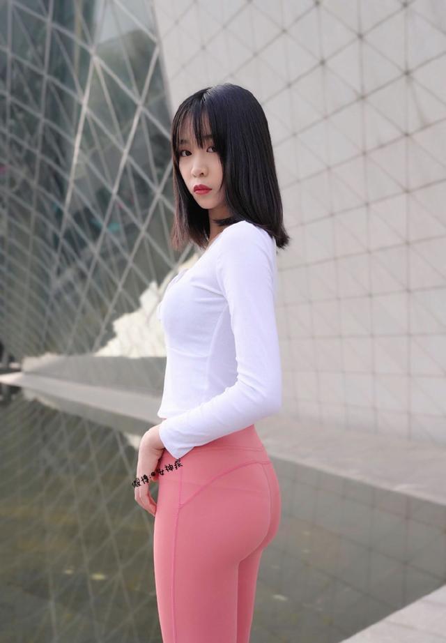 图片[4]-粉色瑜伽裤年轻女孩 J1311 417P17V-14.9GB-佳丽图库