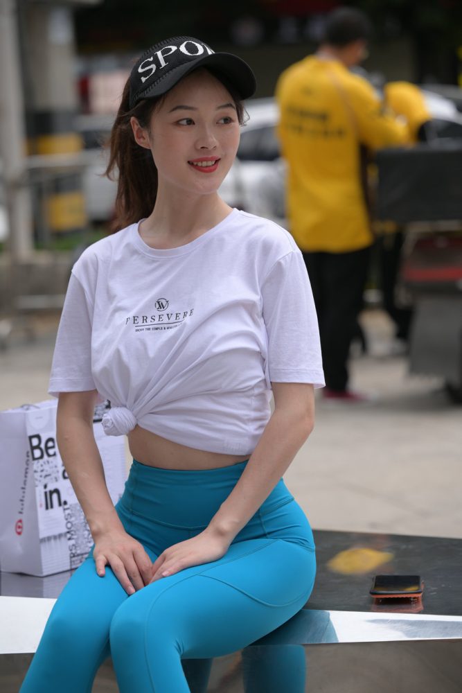 图片[2]-蓝色瑜伽裤阳光女孩J2095 611P1V-21.8GB-佳丽图库