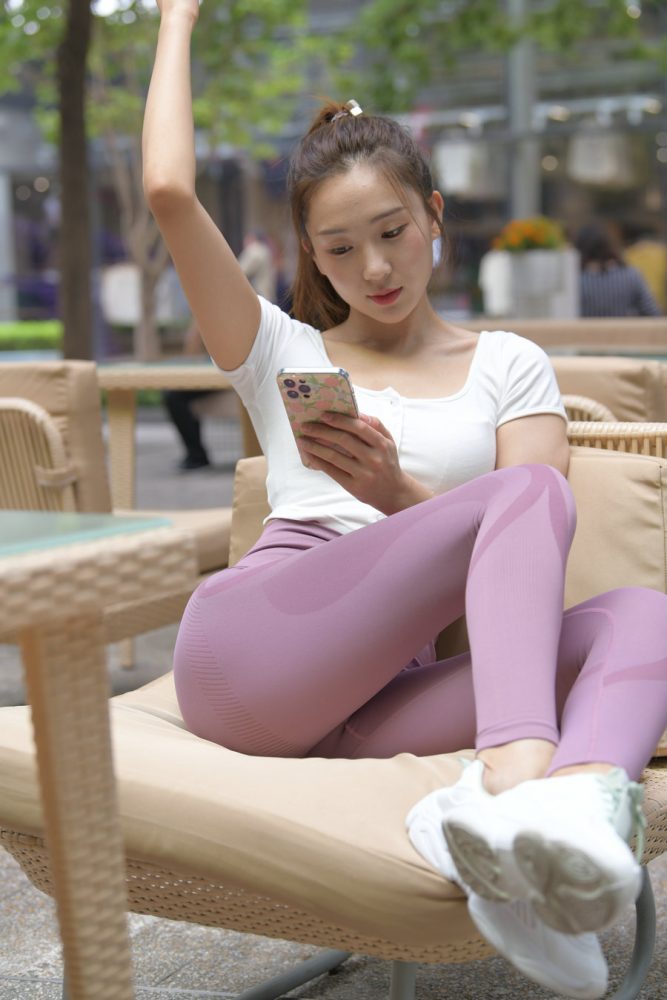 图片[6]-香芋色瑜伽裤高马尾漂亮女孩J2206 545P1V-19.1GB-佳丽图库