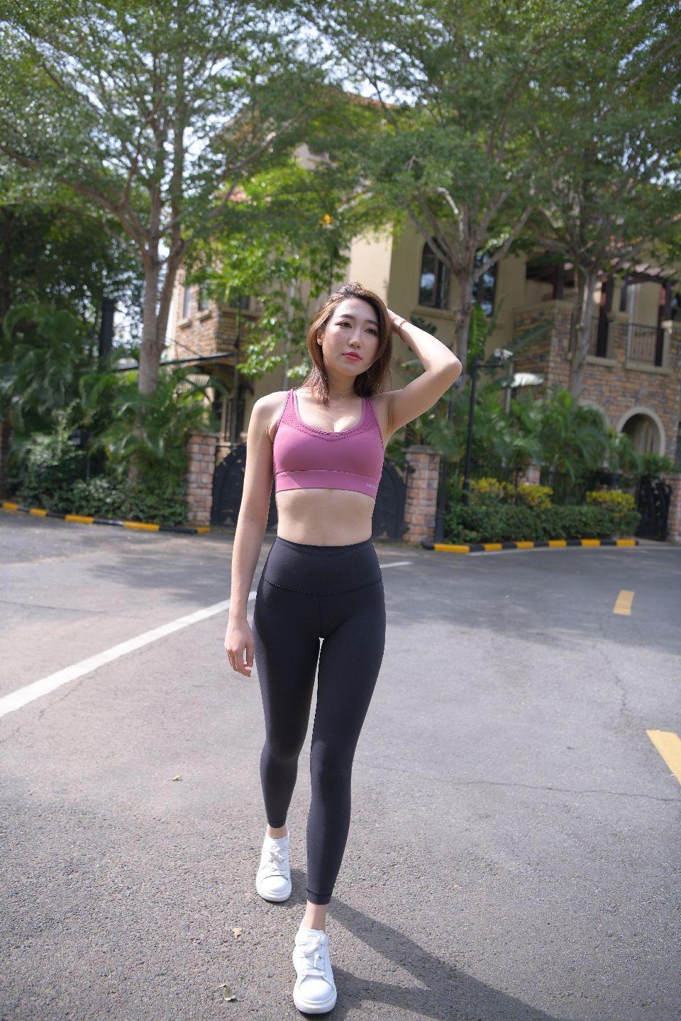 风情万种的瑜伽裤女人 J1531 375P5V-17.3GB-佳丽图库