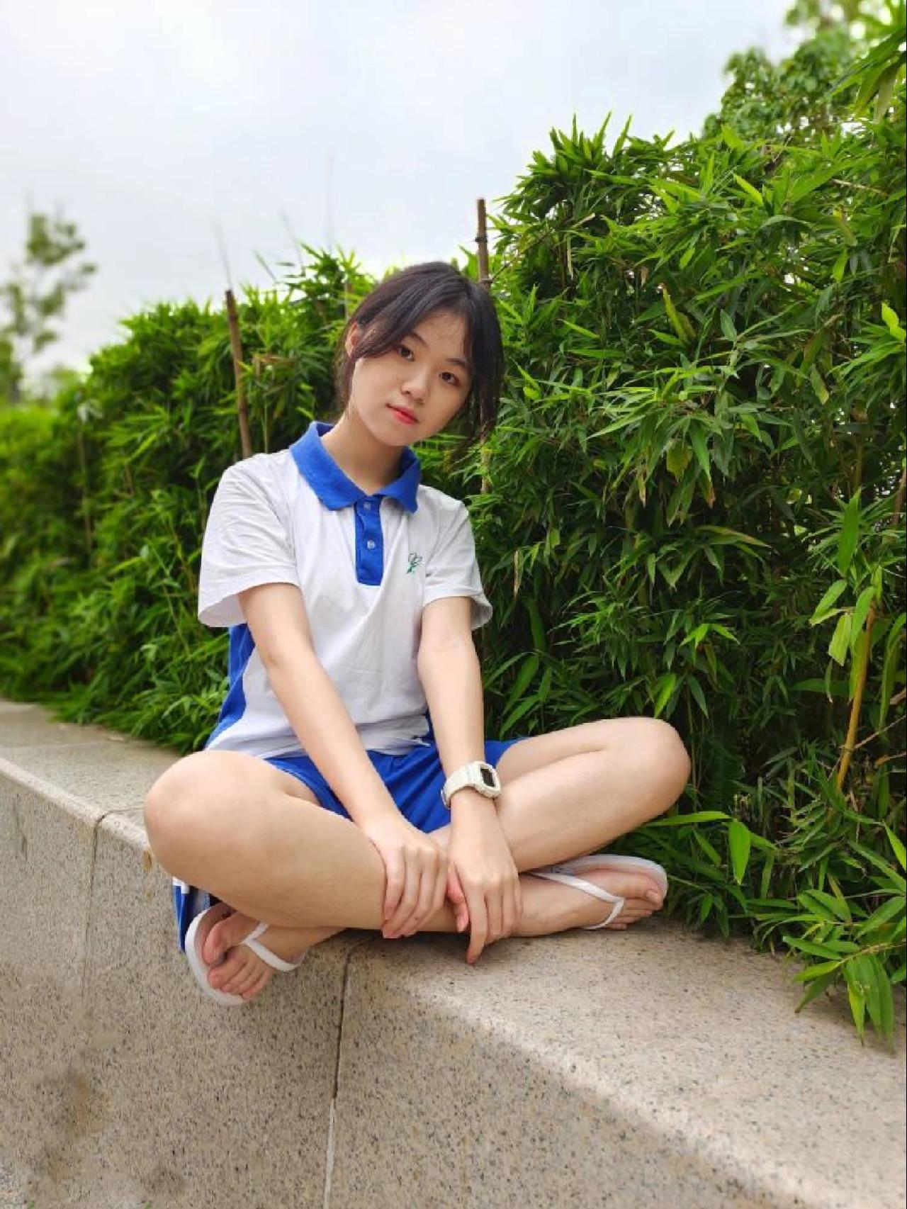 穿校服非常清纯的小姑娘【49P】20003-佳丽图库