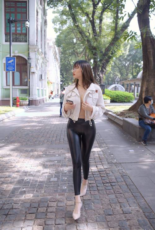 图片[3]-戴眼镜的皮裤女孩 J1473 1046P2V-35.5GB-佳丽图库