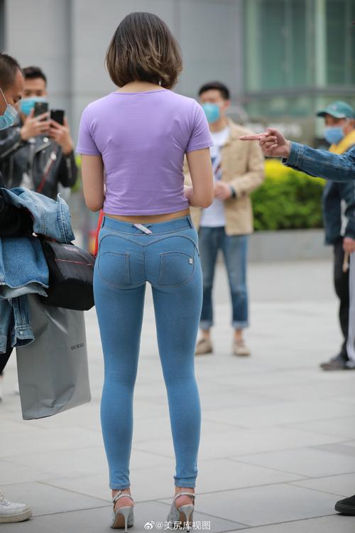 图片[4]-爱笑的短发紧身牛仔裤姑娘J1911 114P12V-7.29GB-佳丽图库