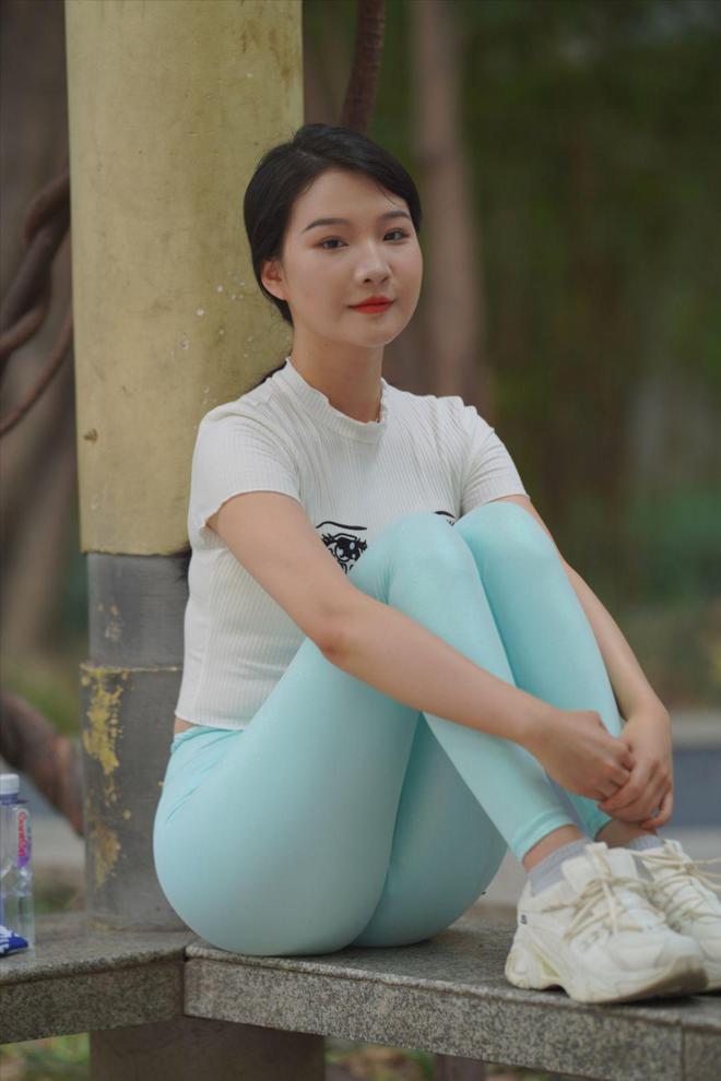 图片[3]-穿瑜伽裤的古风女人 J2984 1282P1V-33.4GB-佳丽图库